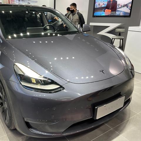 揭秘Model Y 2025款谍照，未来科技与设计的完美融合